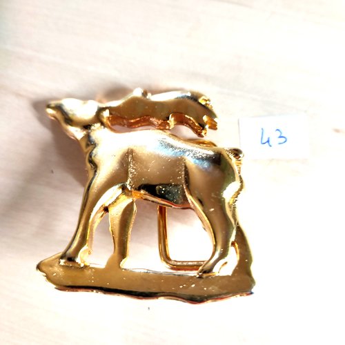 1 boucle de ceinture en métal doré un cerf - 54x54mm