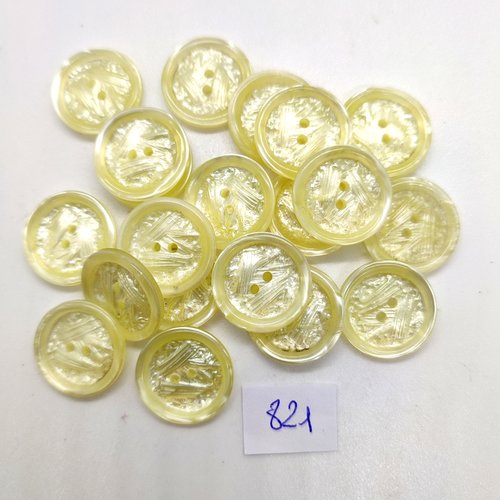 20 boutons en résine jaune - 18mm - 821