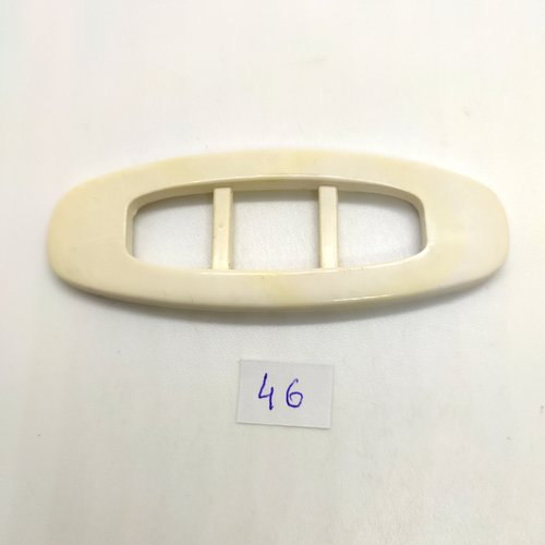 1 boucle de ceinture coulissante en résine blanc cassé - 31x87mm