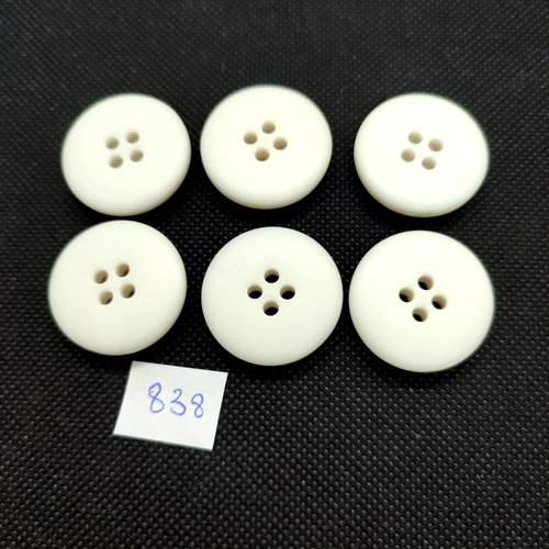 6 boutons en résine blanc cassé - 28mm - 838