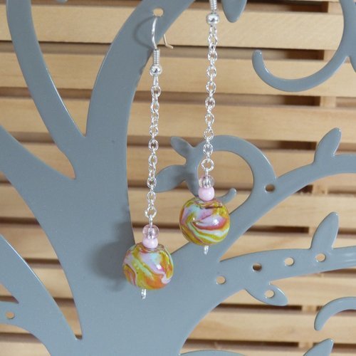 Boucles d'oreilles pendantes perles multicolores
