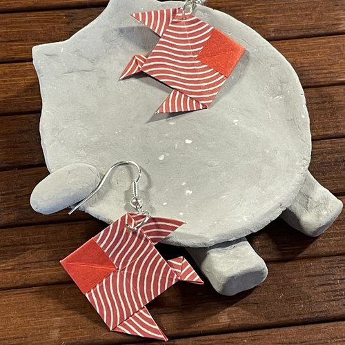 Boucles d'oreilles origami poisson rouge vagues v2