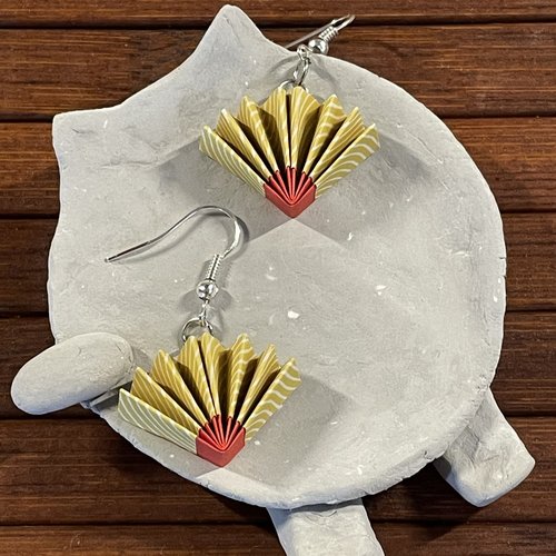 Boucles d'oreilles origami éventails moutarde vagues v2