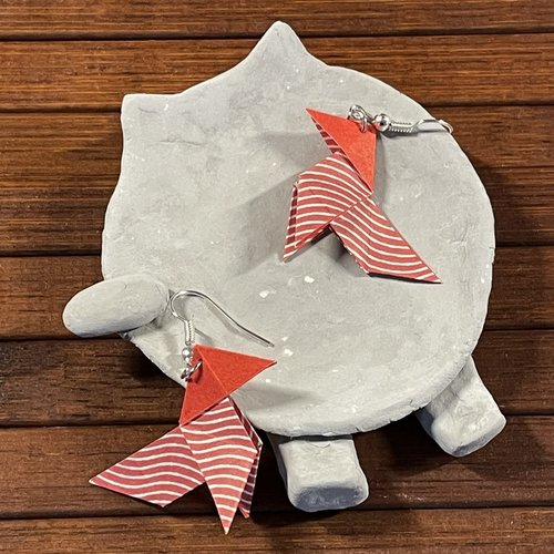 Boucles d'oreilles origami cocotte rouge vagues
