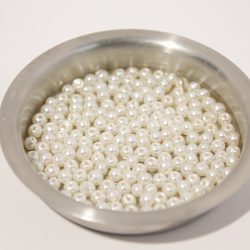 Perles nacrées blanches