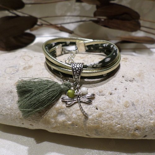 Bracelet fille libellule en cuir or et cordon liberty fleuri vert olive , bijou original, cadeau enfant