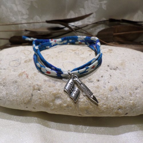 Bracelet maîtresse en liberty bleu outremer , bijou idée cadeau