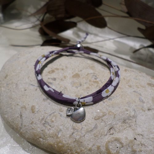 Bracelet tissu liberty fleuri violet et pendentif pomme argenté, bijou idée cadeau ado femme