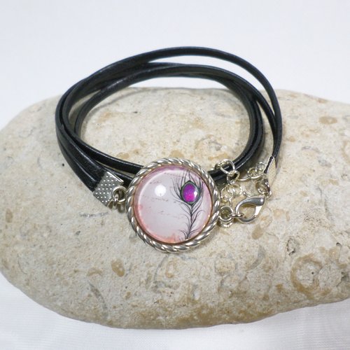 Bracelet plume de paon rose, cabochon verre et cuir noir