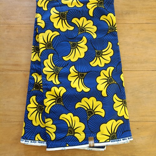 Tissu wax - par 50 centimètres - motif "fleurs de mariage" jaunes sur fond bleu - 100% coton - tissu africain - pagne