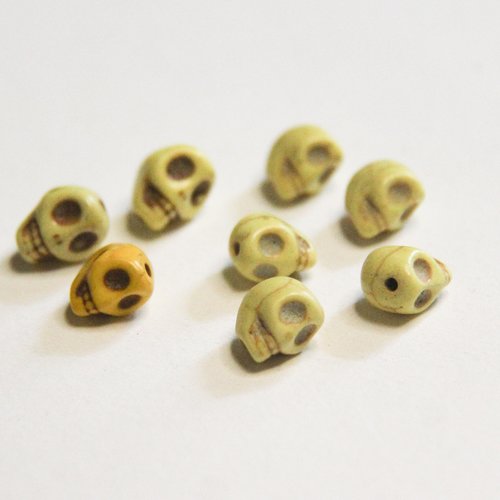 8 perles crânes jaunes