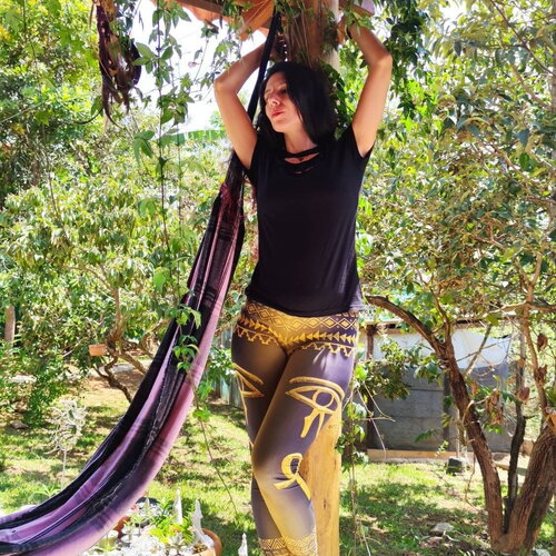Legging de yoga égyptien yeux d'horus, entièrement imprimé avec, signé par isis wikandah