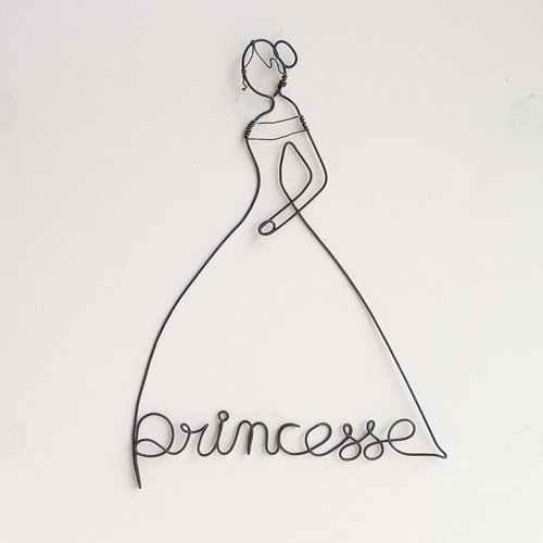 Princesse en fil de fer recuit
