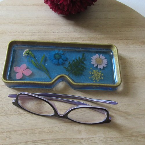 Porte-lunettes résine époxy des fleurs sèchées