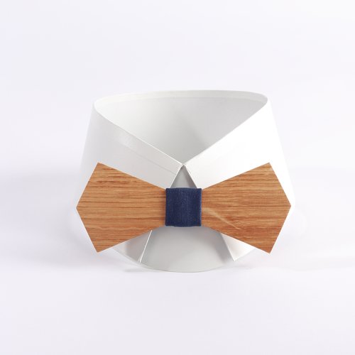 Nœud papillon en chêne tissu coton bleu