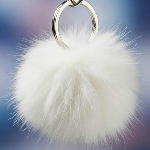 Lot 10  pompons blanc ultra doux en fausse fourrure de lapin (6cm) noel , décoration, diy , bonnets , sac