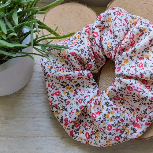 ​chouchou cheveux fleuri style vintage et champêtre, fait main en france