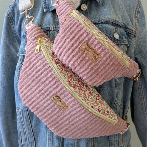 Sac banane en velours côtelé rose et tissu fleuri - duo mère-fille fait main