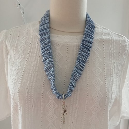 Porte-clé chouchou bleu et blanc