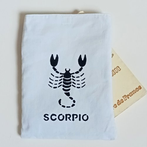 Pochette livre " scorpion"  scorpio