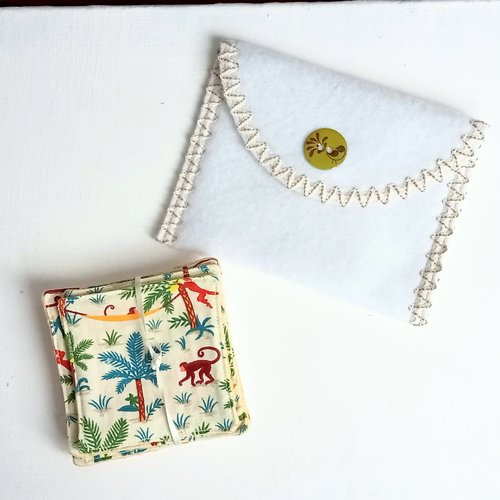 Lot de lingettes et pochette
