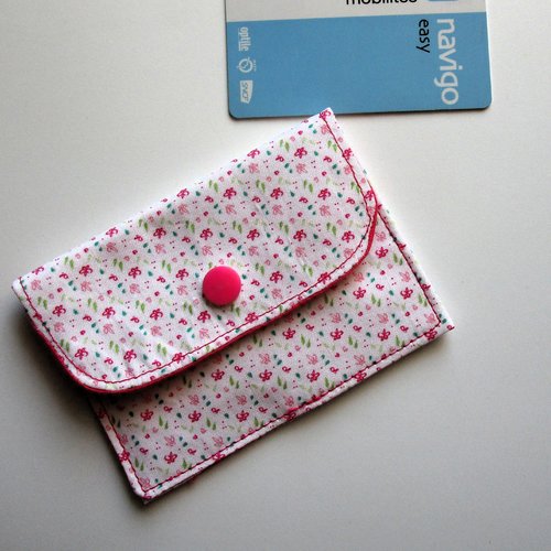 Porte cartes fleurs