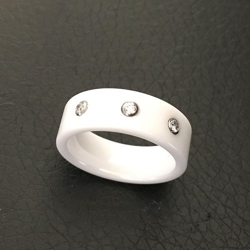 Bague anneau céramique blanche et zirconium largeur 7 mm taille 54