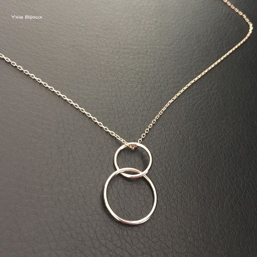 Collier anneaux entrelacés en plaqué or 18 carats sur belle chaine 42 cm plaqué or 18 carats 