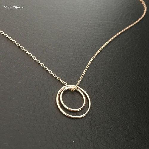 Collier anneau double en plaqué or 18 carats pendentif cercle 16 mm sur chaine maille diamantée longueur 42 cm 