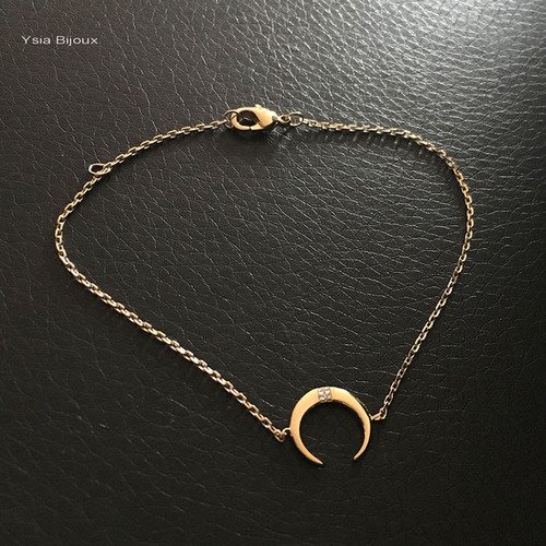 Bracelet corne demi lune en plaqué or 18 carats et zirconia longueur 18 cm avec anneau de rappel à 16 cm