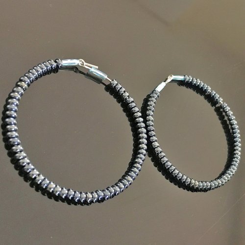 Boucles d'oreilles fines créoles argent 925/000 perles de rocailles hématite anneaux 45 mm