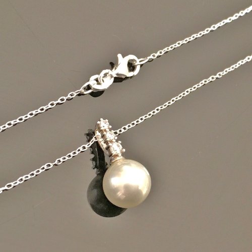 Collier pendentif perle blanche nacrée en argent 925/000 sur fine chaine longueur 42 cm