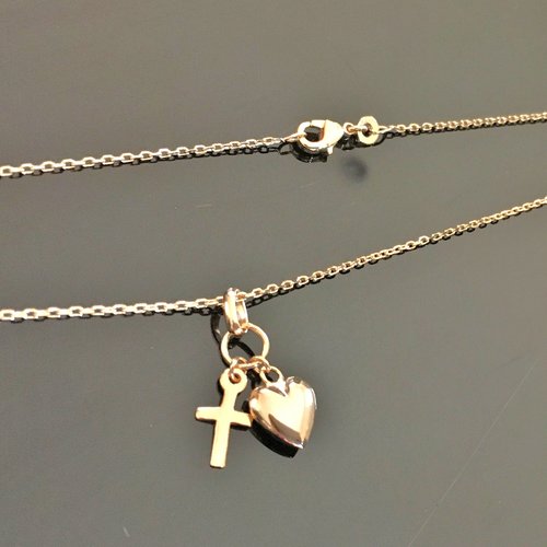 Collier plaqué or 18 carats pendentif duo croix coeur sur belle chaine longueur 42 cm