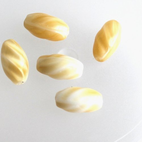8 olive avec des stries, blanc et miel 12 x 7 mm