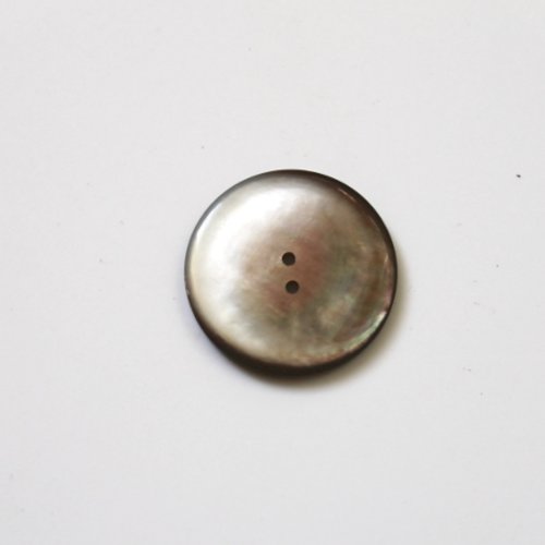  bouton en nacre gris ancien 25 mm 