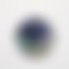 Bouton en nacre bleu-vert-violet  36 mm