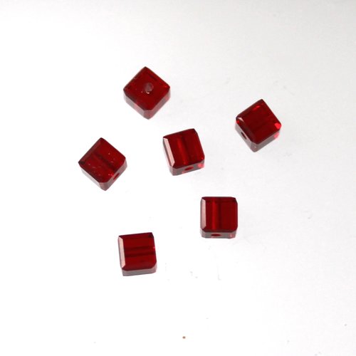 10 cubes cristal swarovski 4 mm siam