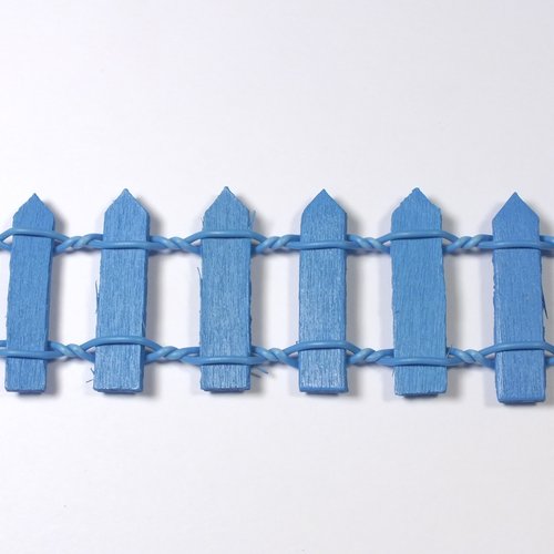 Miniature en bois : barrière bleu 11 cm*3 cm 