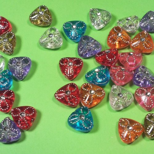 Perles acryliques : 25 triangles multicolores brillantes 9mm