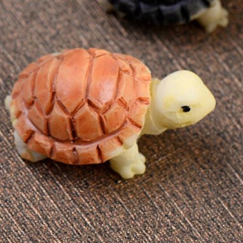 Miniature en resine : tortue marron 2cm
