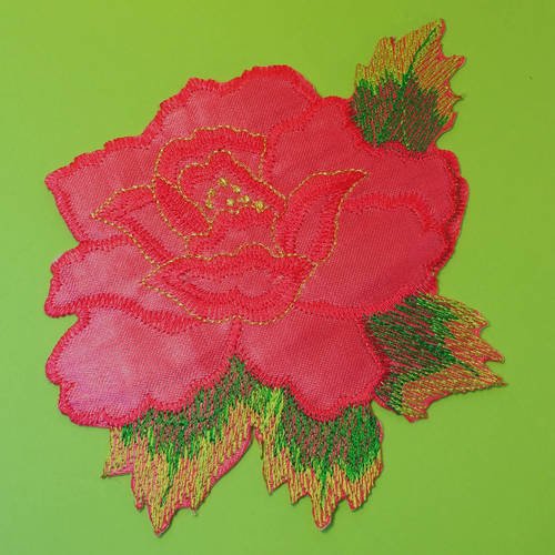 Applique tissu thermocollant : fleur rose 150*130mm 