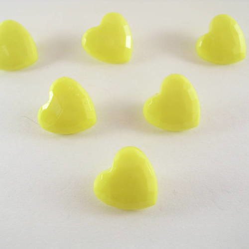 Lot 6 boutons : coeur jaune clair 14mm 