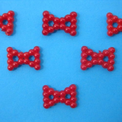 Lot  6 appliques perles plastiques  : noeud papillon rouge 16mm 