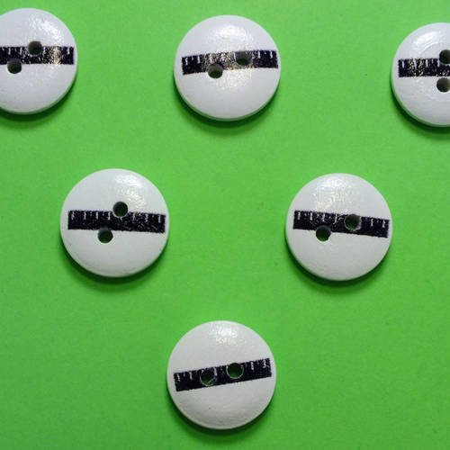 Lot 6 boutons bois : rond motif theme mercerie centimetre 15mm (08)