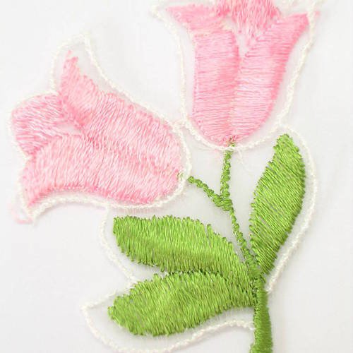 Applique tissu  : fleur rose/blanc 70*65mm 