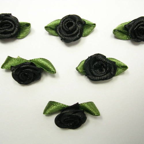 Lot 6 appliques tissus : rose couleur noire 15mm