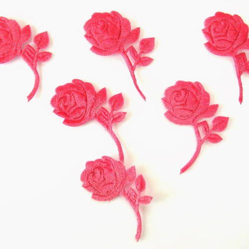 Lot 6 appliques tissus  : rose couleur rose velours hauteur 5cm (01)