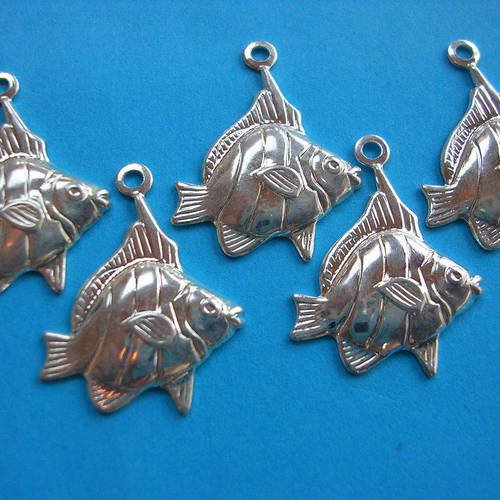 Lot  5 charms metals argentes : poisson 10 mm 