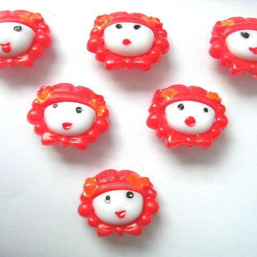 Lot 6 boutons : fille rouge 21mm 
