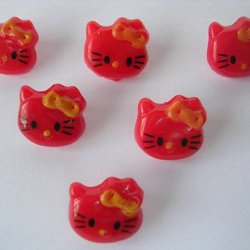 Lot 6 boutons : kitty rouge 14mm 